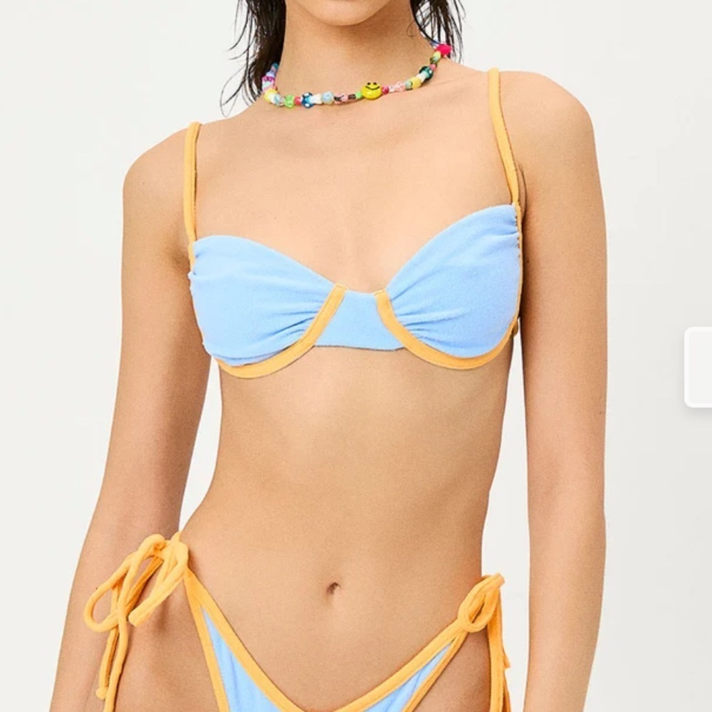 Frankie’s Bikinis Maggie Terry Underwire Bikini Top size Small